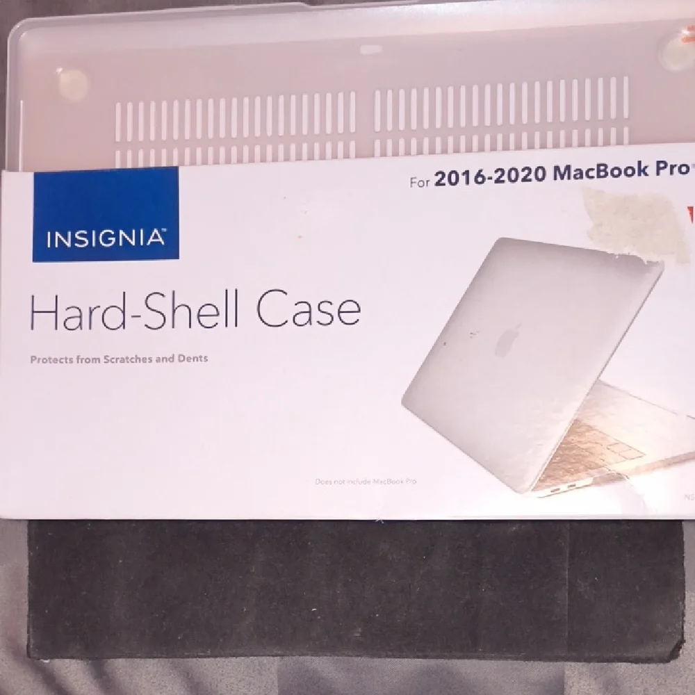 Hard-Shell Case for MacBook Pro - Clear.